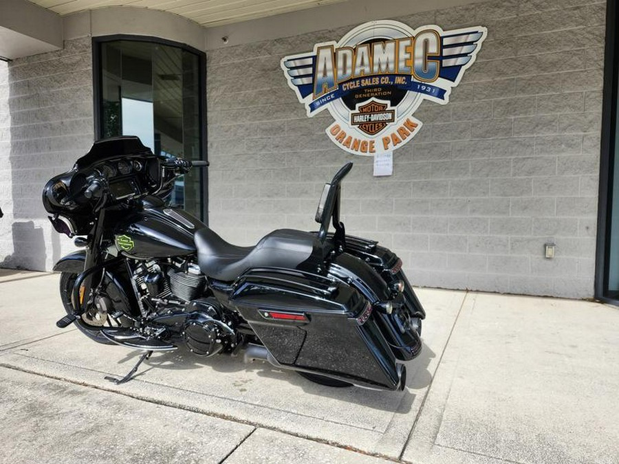 2018 Harley-Davidson® FLHXS - Street Glide® Special