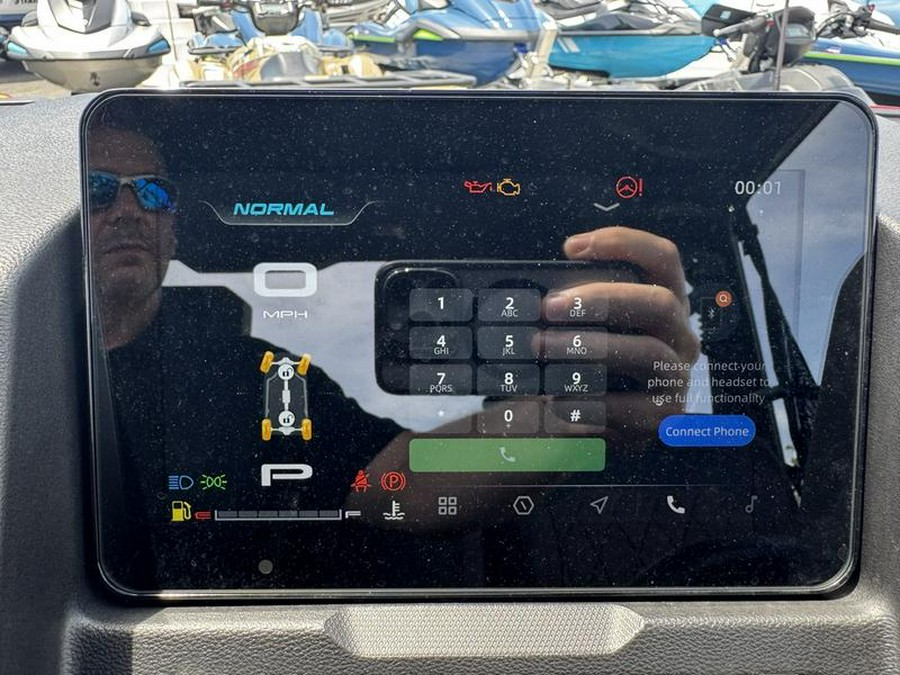 2025 CFMOTO UFORCE U10 Pro