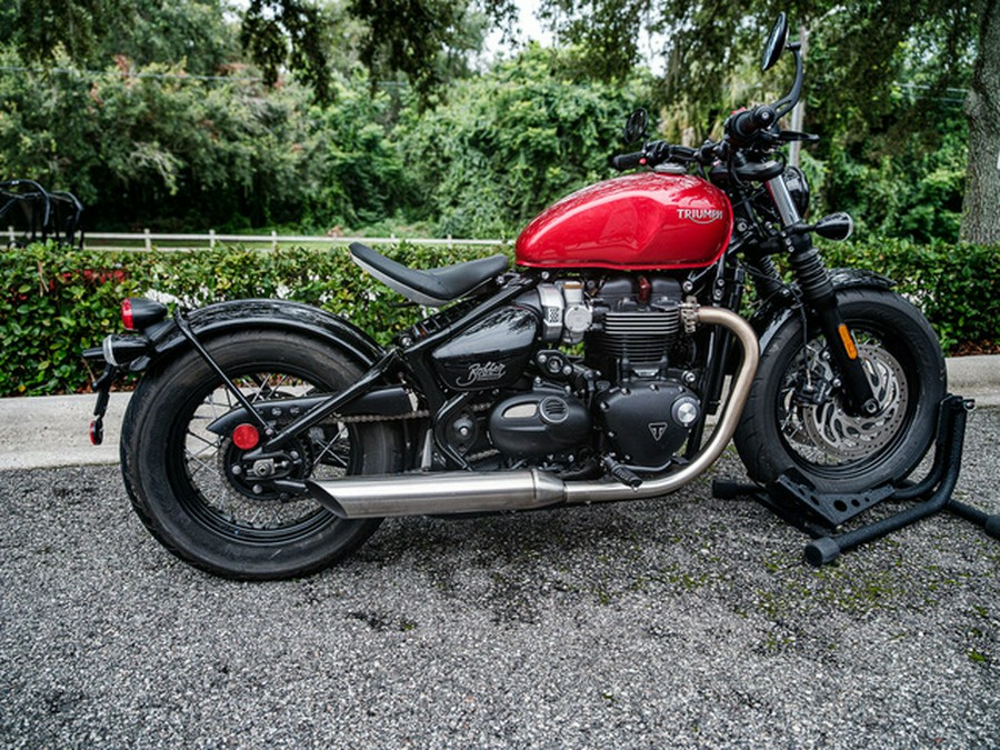 2023 Triumph Bonneville Bobber Red Hopper