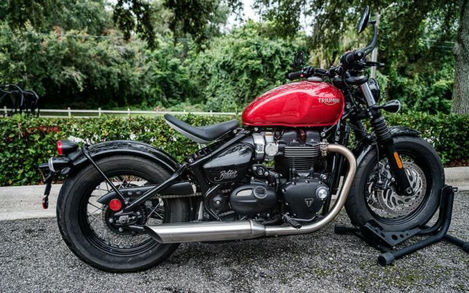 2023 Triumph Bonneville Bobber Red Hopper