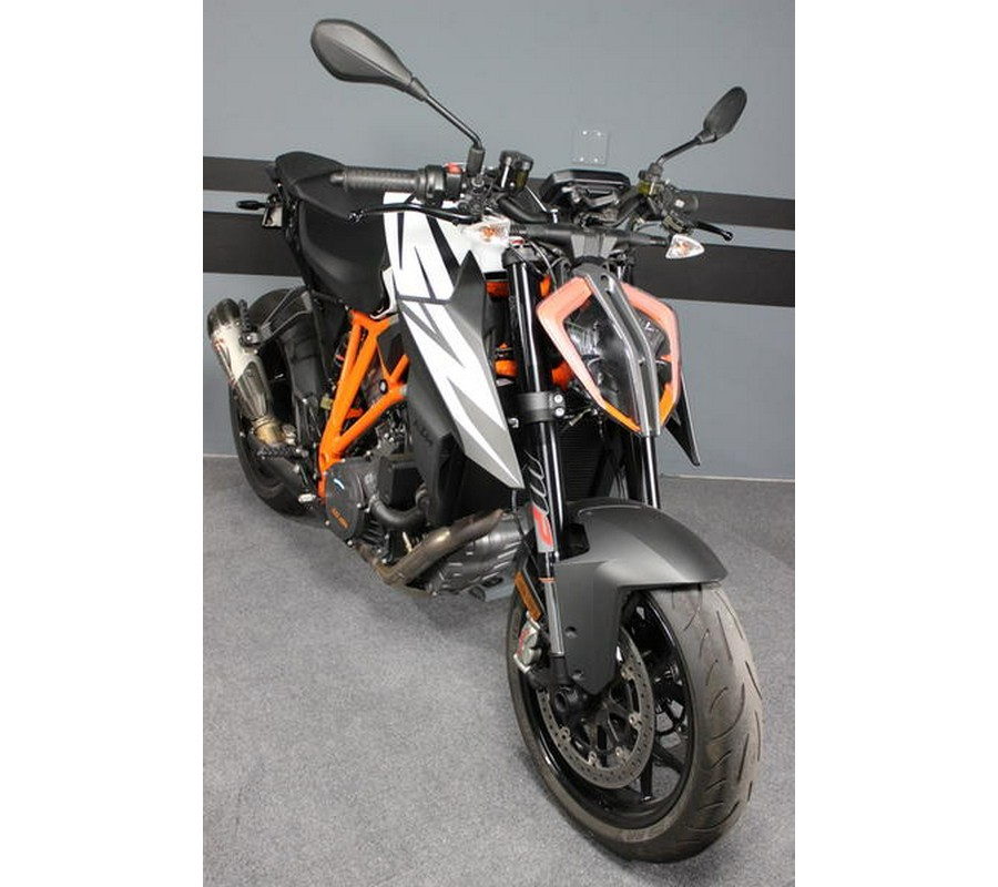 2019 KTM 1290 Super Duke R