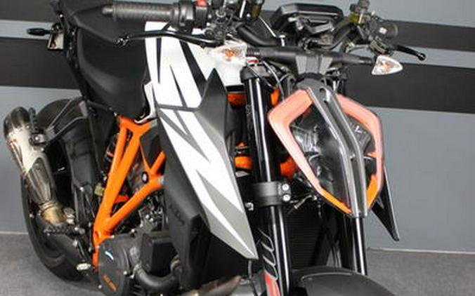 2019 KTM 1290 Super Duke R