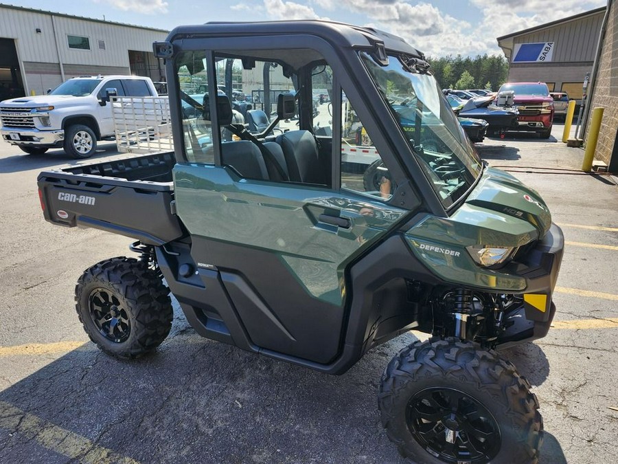 2024 Can-Am® Defender DPS CAB HD9