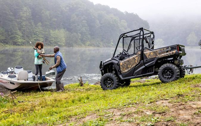 2023 Honda Pioneer 1000 Deluxe