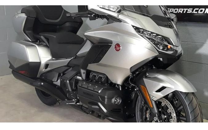 2025 Gold Wing® DCT Tour - Honda