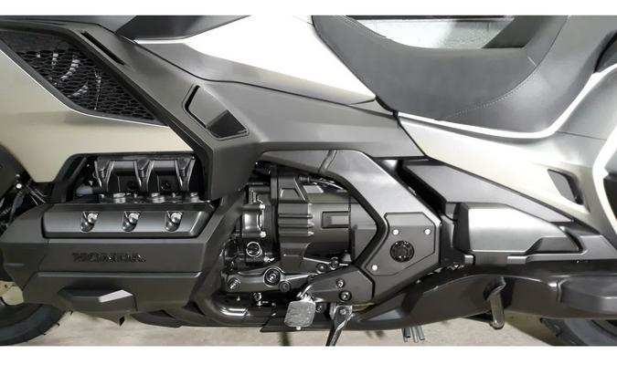 2025 Gold Wing® DCT Tour - Honda