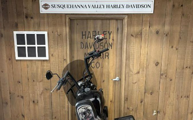 2012 Victory Hammer 8-Ball®