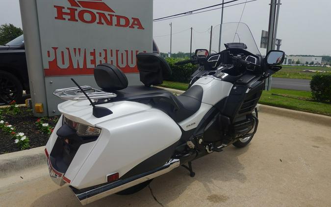 2016 Honda® Gold Wing F6B Deluxe