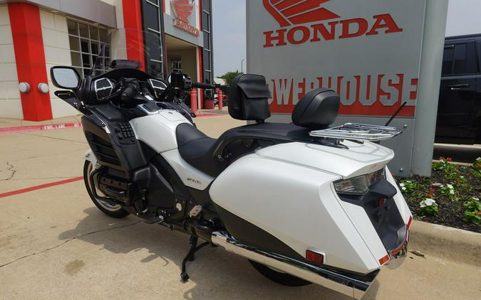 2016 Honda® Gold Wing F6B Deluxe