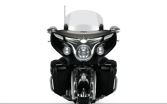 2024 Indian Motorcycle® Roadmaster® with Powerband Audio Package Black Metallic/Titanium Metallic