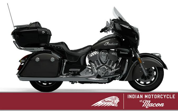 2024 Indian Motorcycle® Roadmaster® with Powerband Audio Package Black Metallic/Titanium Metallic