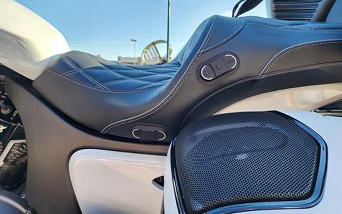 2025 Indian Motorcycle Pursuit® Dark Horse® with 112 and Powerband Audio Package