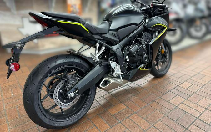 2026 Honda CB650R E-CLUTCH