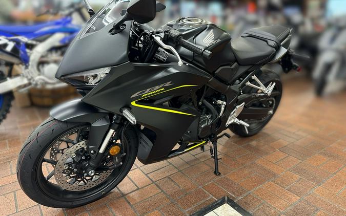 2026 Honda CB650R E-CLUTCH