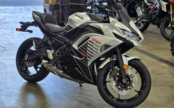 2026 Kawasaki Ninja® 650 ABS