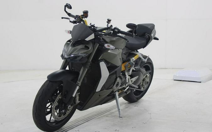 2023 Ducati Streetfighter V2 Storm Green V2