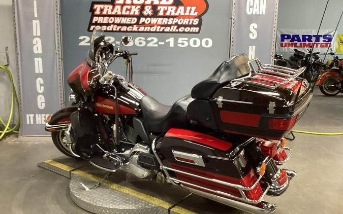 2010 Harley-Davidson® FLHTCU - Ultra Classic® Electra Glide