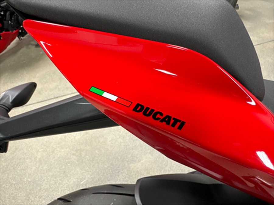 2024 Ducati Streetfighter V2