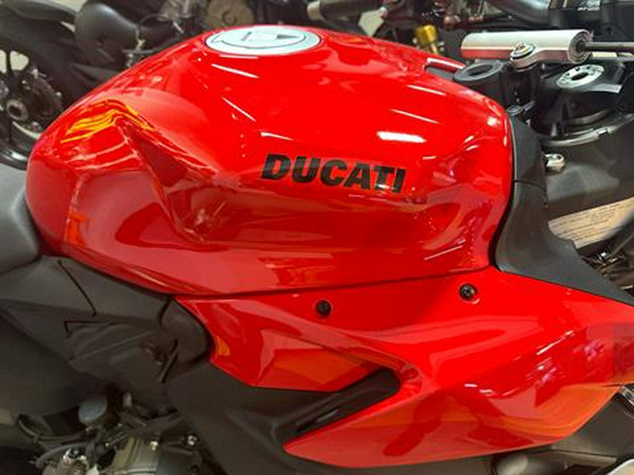 2024 Ducati Streetfighter V2