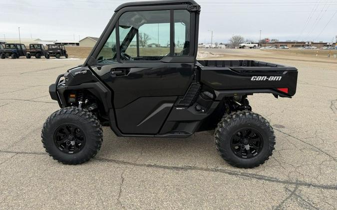 2026 Can-Am® Defender XT CAB HD11