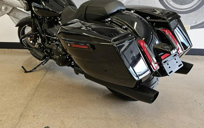 2026 Street Glide FLHX