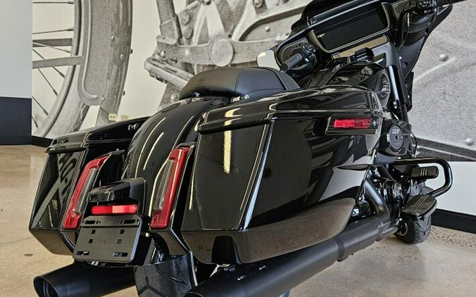2026 Street Glide FLHX