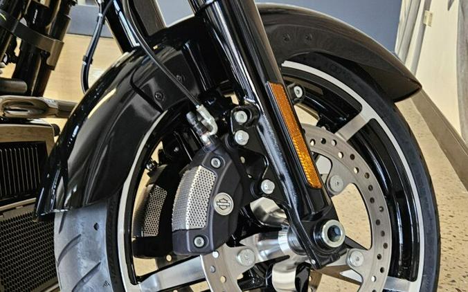 2026 Street Glide FLHX