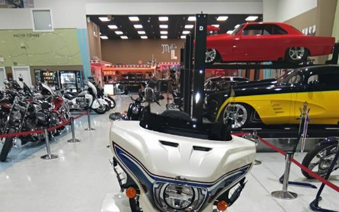 2026 Indian Motorcycle Roadmaster® PowerPlus Signature Series