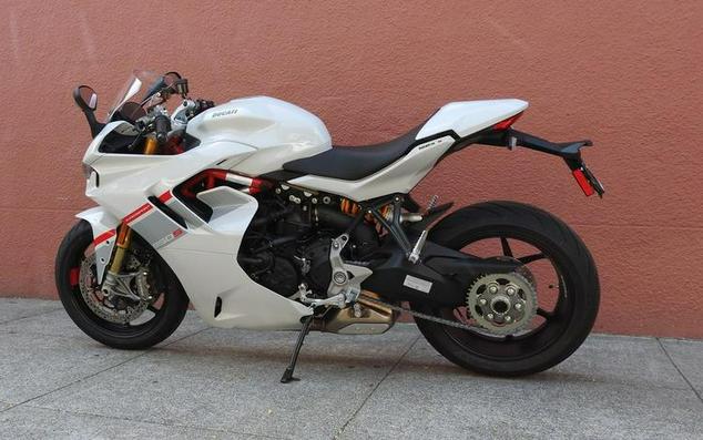 2024 Ducati Supersport 950 S White Stripe