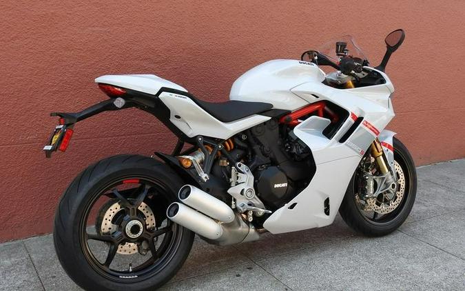 2024 Ducati Supersport 950 S White Stripe