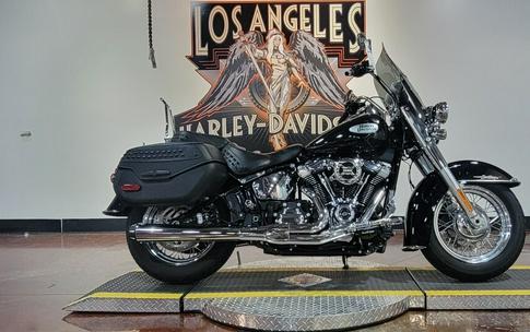 Harley-Davidson Heritage Classic 2023 FLHCS 044468T BLACK W/ PINSTRIPE