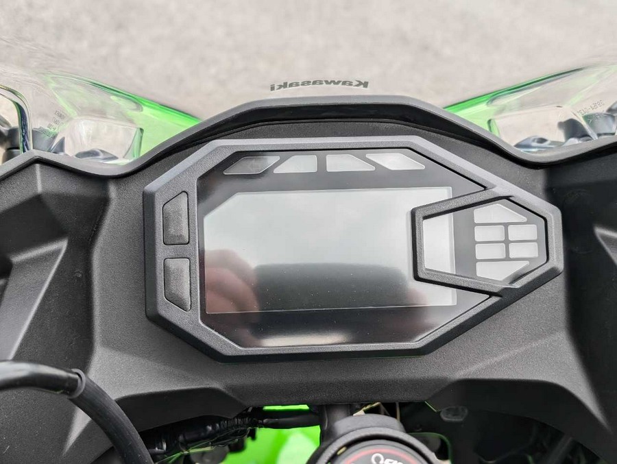 2024 Kawasaki Ninja® 500 KRT Edition