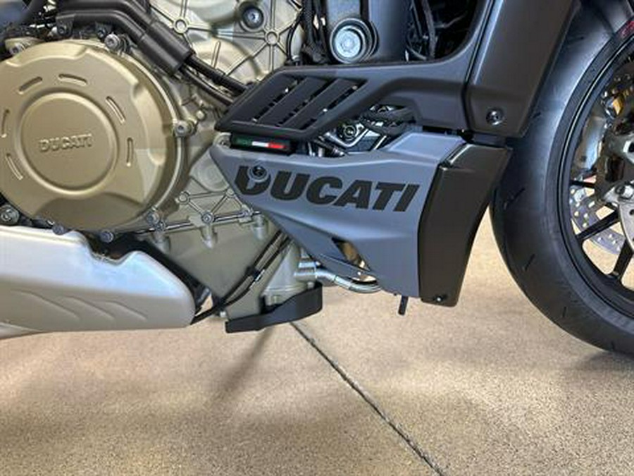 2024 Ducati Streetfighter V4 S