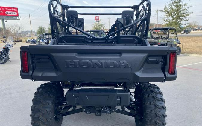2025 Honda® PIONEER 1000-6 DLX CREW DELUXE