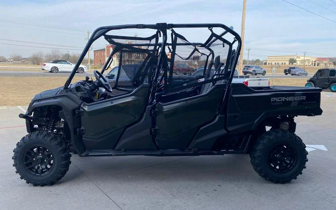 2025 Honda® PIONEER 1000-6 DLX CREW DELUXE