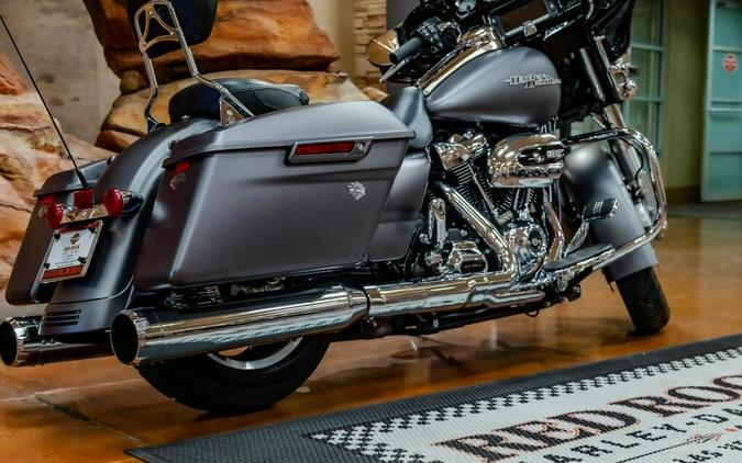 2017 Harley-Davidson Street Glide Special Grand American Touring FLHXS