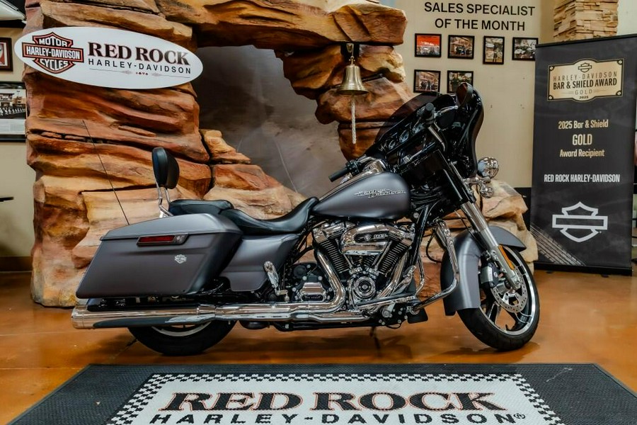 2017 Harley-Davidson Street Glide Special Grand American Touring FLHXS