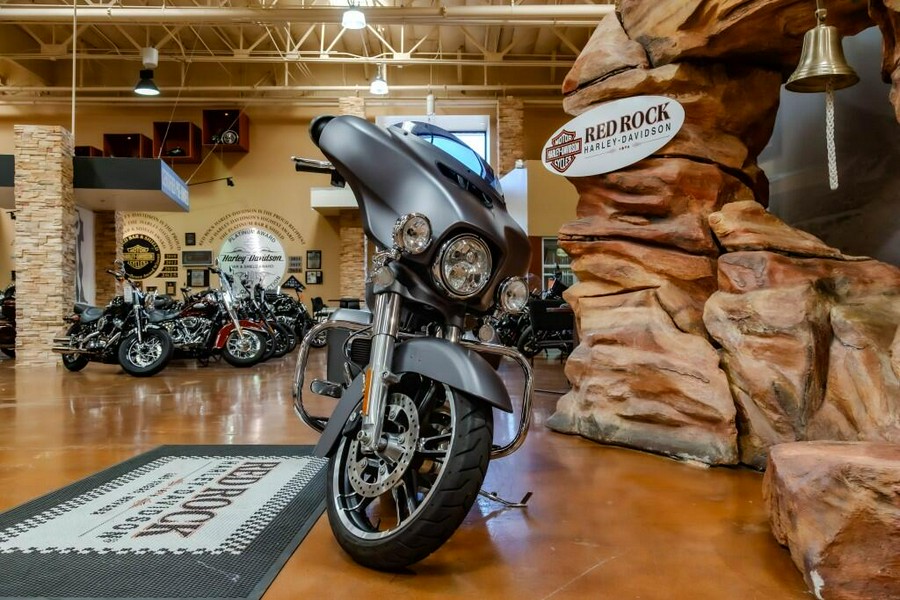 2017 Harley-Davidson Street Glide Special Grand American Touring FLHXS