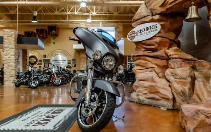 2017 Harley-Davidson Street Glide Special Grand American Touring FLHXS