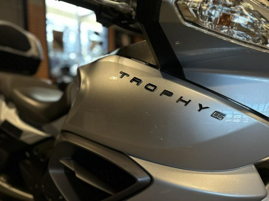 2014 Triumph TROPHY SE