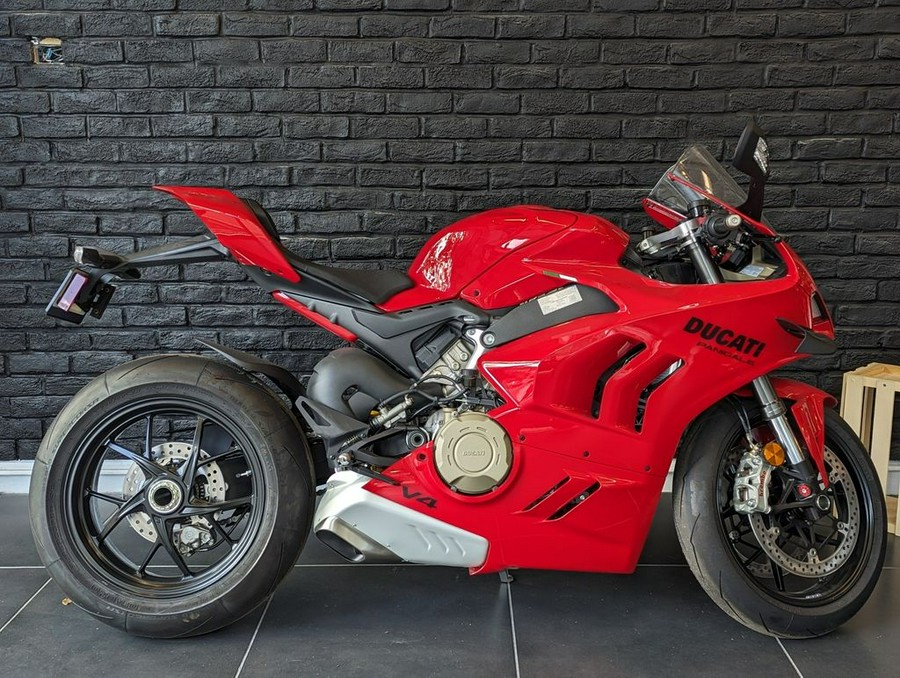 2024 DUCATI PANIGALE V4