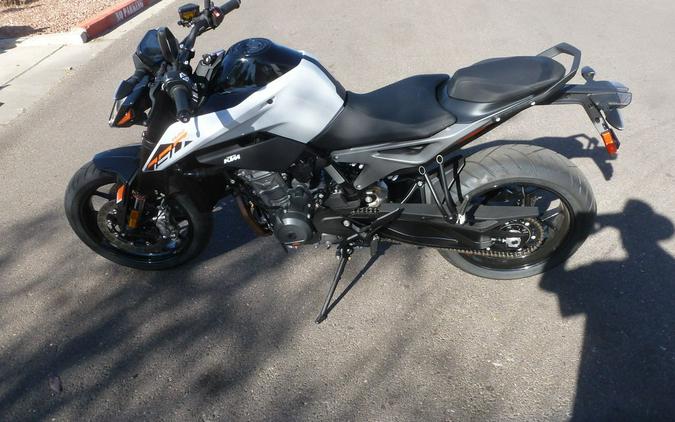 2024 KTM 790 Duke