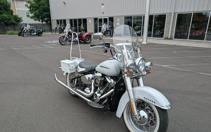2020 Harley-Davidson Deluxe