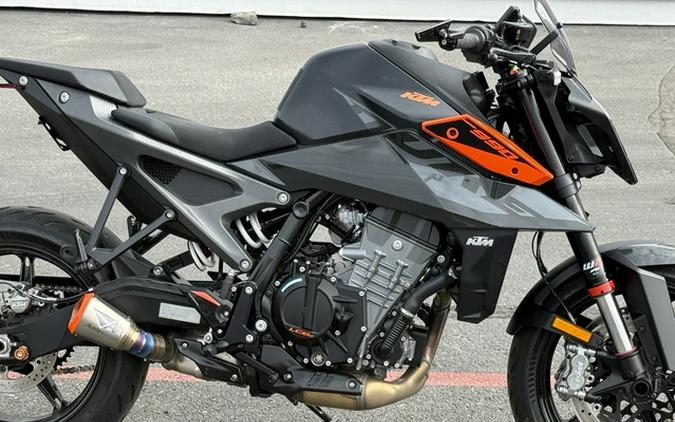 2024 KTM Duke 990