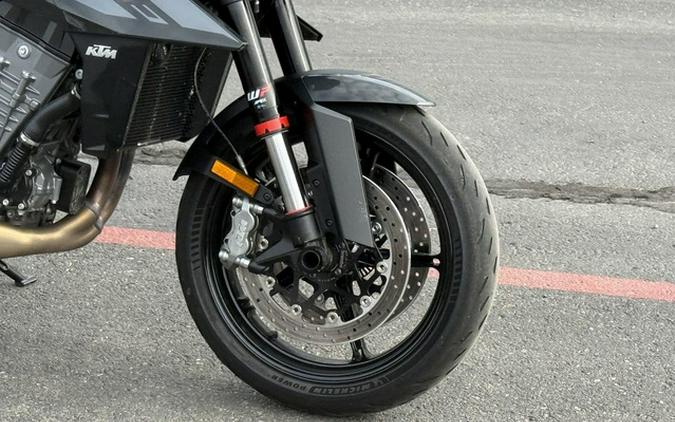 2024 KTM Duke 990