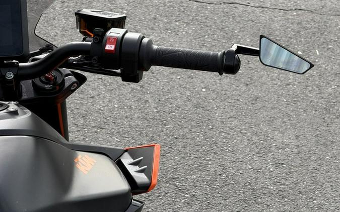 2024 KTM Duke 990