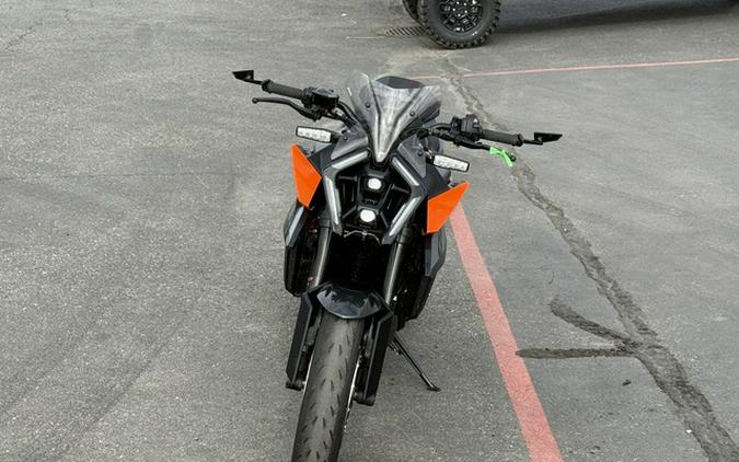 2024 KTM Duke 990