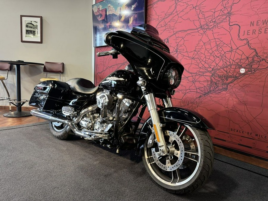 2014 Harley-Davidson® FLHXS - Street Glide® Special