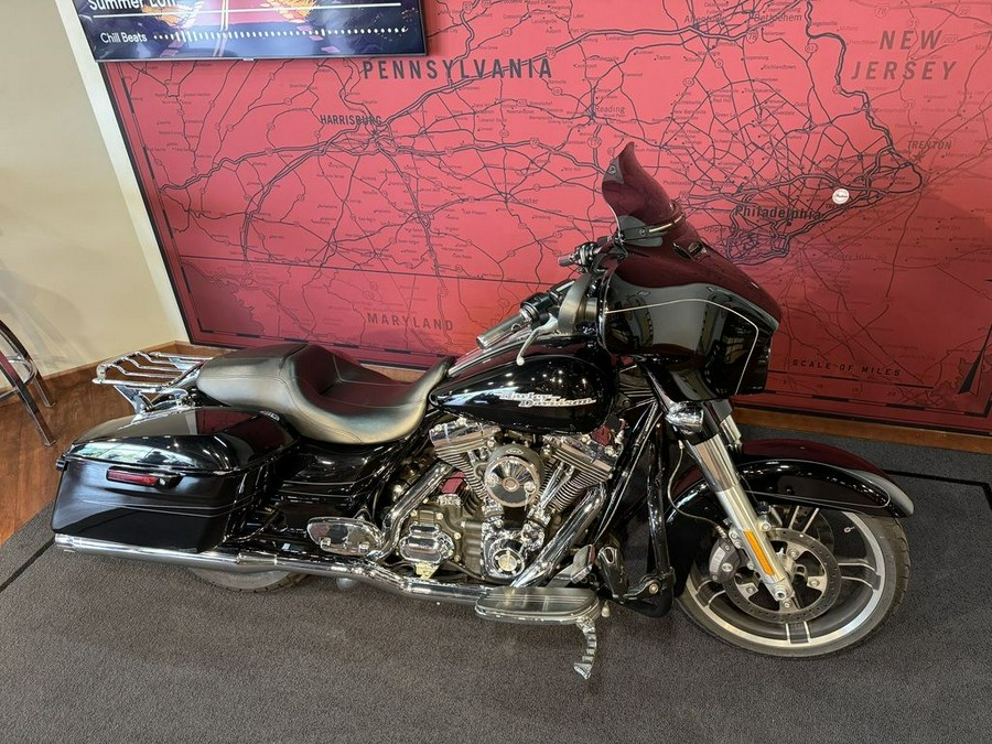 2014 Harley-Davidson® FLHXS - Street Glide® Special