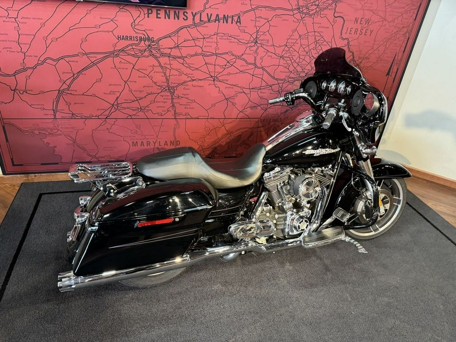 2014 Harley-Davidson® FLHXS - Street Glide® Special